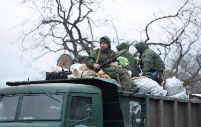 Росіяни обурені, що їх перекинули з-під Херсона в Луганську область, - ОВА - rbc.ua - Україна - місто Луганськ - місто Херсон
