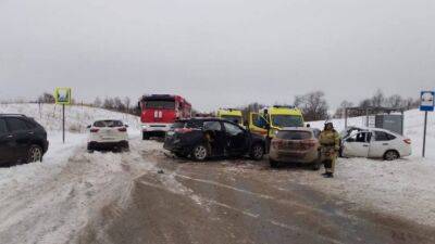 В ДТП с участием трех автомобилей в Татарстане пострадали три человека, в том числе двое детей - usedcars.ru - Россия - респ. Татарстан - Альметьевск