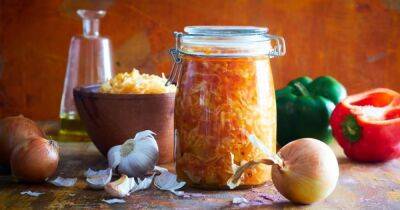 С грибами и капустой. Рецепт солянки в банках на зиму - focus.ua - Украина