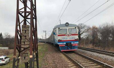 Укрзализныця восстановила пригородные поезда на деоккупированной Харьковщине - objectiv.tv