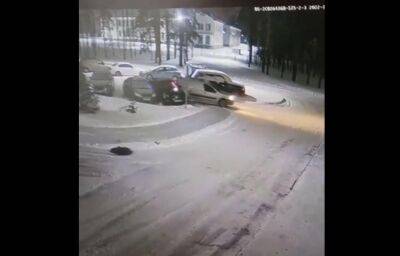 В Конаковском районе повредили три автомобиля - afanasy.biz - Тверская обл.