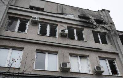 Обстріл Херсона: є загибла та постраждалий (фото) - rbc.ua - Украина - Україна - місто Херсон