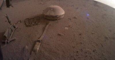 Фотография на память. Умирающий аппарат Insight сделал свой последний снимок на Марсе (фото) - focus.ua - США - Украина - Вашингтон