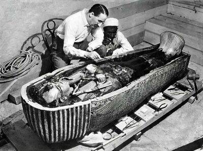 Виявлено викрадені сто років тому коштовності із гробниці Тутанхамона - lenta.ua - Украина - Франція - штат Канзас - Єгипет