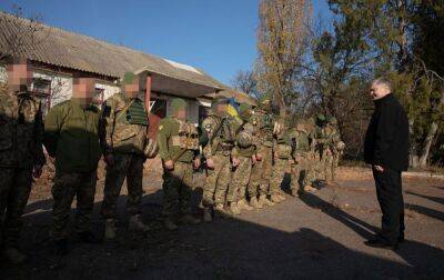 Петро Порошенко - Порошенко передав допомогу бригаді ТРО, яка готується до наступу на півдні - rbc.ua - Україна - місто Херсон