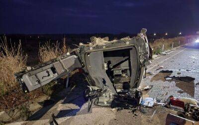 Від автомобіля Стремоусова нічого не залишилось. ЗМІ показали фото з місця ДТП - rbc.ua - Україна - місто Херсон - Херсонська обл. - місто Мелітополь