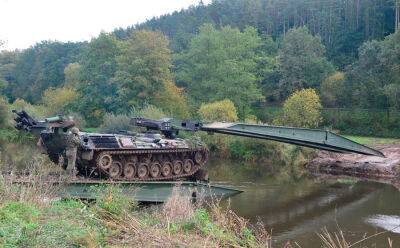 Німеччина передала Україні мостоукладальні танки, надводні дрони й запчастини до Мі-24 - bin.ua - Украина - Україна - Німеччина - місто Берлін