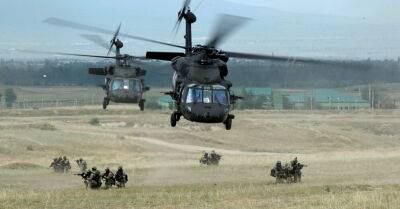 Из-за непогоды в Латвию не удалось доставить вертолеты Black Hawk - rus.delfi.lv - США - county Black Hawk - Латвия