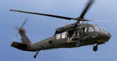 Артис Пабрикс - Первые два вертолета Black Hawk доставлены на авиабазу НВС в Лиелварде - rus.delfi.lv - США - Украина - county Black Hawk - Латвия