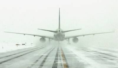 В ночь на понедельник в Литве из-за снегопада было отозвано 20 рейсов - obzor.lt - Литва - Вильнюс - Каунас