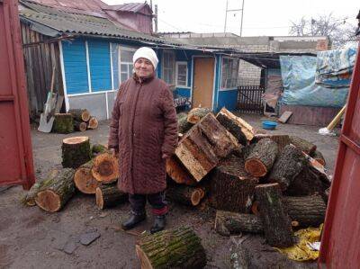 Жителям Харькова начали выдавать дрова для отопления - objectiv.tv - Харьков - Харькова - район Немышлянский