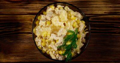 Просто и сытно: аппетитный салат с курицей и грибами для всей семьи - focus.ua - Украина
