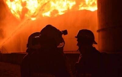 У Херсоні спалахнула масштабна пожежа через ворожі обстріли - rbc.ua - Україна - Росія - місто Херсон