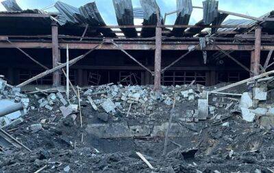 Окупанти вдарили по Кураховому ракетами С-300: є руйнування (фото) - rbc.ua - Україна