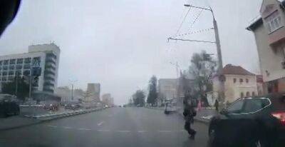 В Гродно на улице Горького водитель едва не сбила переходящего дорогу мальчика - grodnonews.by - Белоруссия