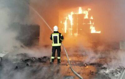 У Херсоні загасили пожежі, які почалися через обстріли росіян - rbc.ua - Україна - місто Херсон