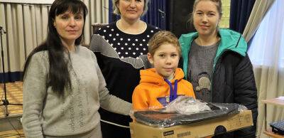 На Сумщині діти отримали 66 ноутбуків для дистанційного навчання - thepage.ua - Украина