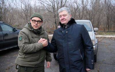 Петро Порошенко - Порошенко передав пікап та спорядження для батальйону "Дике Поле" - rbc.ua - Україна