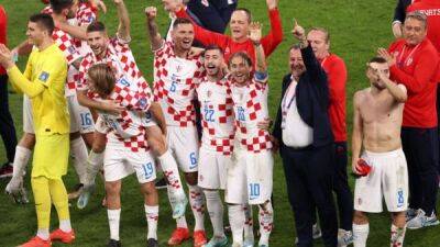 Йошко Гвардиол - ЧМ по футболу в Катаре: Хорватия завоевала третье место, победив Марокко - fokus-vnimaniya.com - Франция - Хорватия - Аргентина - Катар - Марокко