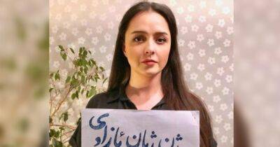 Поддержала протесты: в Иране арестовали звезду фильма "Коммивояжер" Таране Алидости (фото) - focus.ua - Украина - Англия - Иран - Тегеран - Протесты