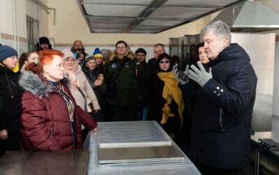 Петро Порошенко - Порошенко заявив, що влада блокує роботу пекарні в Херсоні - rbc.ua - Україна - місто Херсон