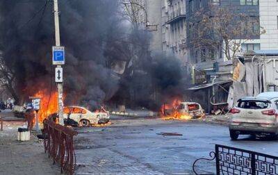 Російські окупанти обстріляли Херсон: багато загиблих та поранених - lenta.ua - Украина - місто Херсон
