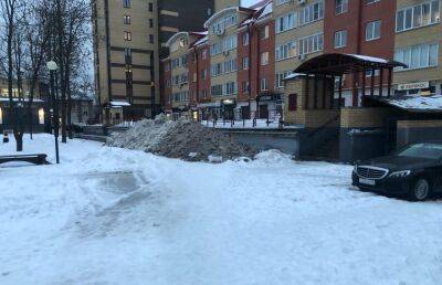 Жители Твери жалуются на кучи грязного снега - afanasy.biz - Тверь