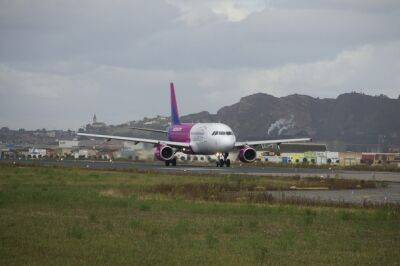 Авиакомпания Wizz Air предлагает долететь из Афин до Тель-Авива всего за 20 евро - nashe.orbita.co.il - Румыния - Тель-Авив - Афины - Греция - г. Бухарест - Тирана