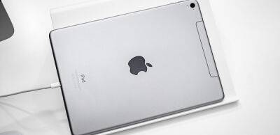 Знищеним війною школам передадуть планшети Apple. Перші 450 iPad вже отримали учні на Київщині - thepage.ua - Украина