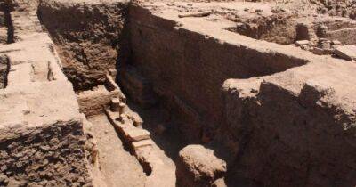 Римская баня с центральным отоплением. Археологи сделали открытие у храма Хнума в Египте - focus.ua - Украина - Египет - Находка