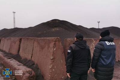 В Україні знайшли підпільні склади залізної руди російського олігарха - vchaspik.ua - США - Украина - Росія