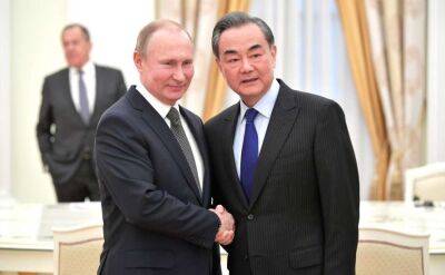 Глава МЗС Китаю: «Ми зміцнюватимемо співпрацю з Росією» - lenta.ua - Китай - США - Украина - Росія - місто Пекін