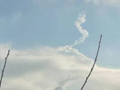 "Энгельс" не паникует": на аэродроме снова слышат взрывы - unn.com.ua - Украина - Киев