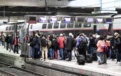Двоє безхатьків хотіли "все підірвати" на вокзалі Монпарнас в Парижі - rbc.ua - Україна - Франція