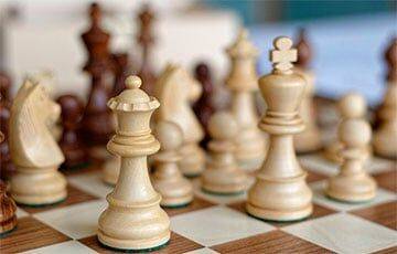 Магнуса Карлсена - Белорус должен был сыграть с чемпионом мира по шахматам, но тот катастрофически опоздал на игру - charter97.org - Белоруссия