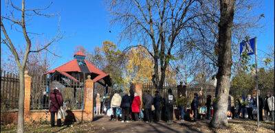 Де в Києві зігрітись, купити продукти та ліки, набрати воду, коли немає світла — адреси - thepage.ua - Украина - місто Київ