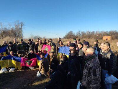 Обмін полоненими: в День ЗСУ додому повернулися 60 захисників - vchaspik.ua - Украина - Україна - місто Маріуполь