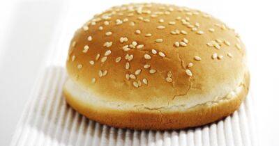 Не хуже, чем в McDonald"s: рецепт булочек для бургеров - focus.ua - Украина