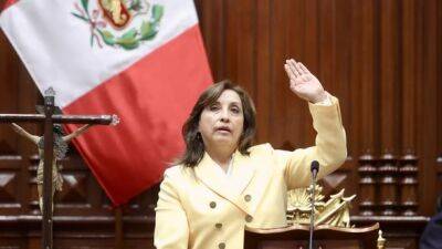 Педро Кастильо - Дина Болуарте стала первой женщиной-президентом Перу - unn.com.ua - Украина - Киев - Того - Лима - Перу