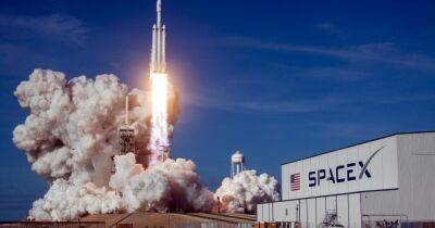 Компания Маска SpaceX запустила на орбиту 40 интернет-спутников OneWeb - dsnews.ua - Россия - Украина - Франция - Индия - шт.Флорида