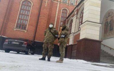 На Київщині СБУ прийшла з обшуками до собору УПЦ МП - lenta.ua - Украина