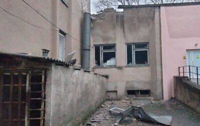 Обстріл лікарні у Херсоні: в ОВА повідомили про потерпілого - rbc.ua - Україна - місто Херсон