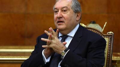 Армен Саркисян - Армения: спикер парламента принял отставку президента - ru.euronews.com - Россия - США - Украина - Армения - Ереван - Донбасс