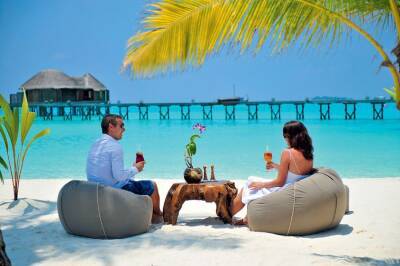 В АТОР рассказали, куда можно отправиться без визы на День влюбленных - runews24.ru - Мальдивы - Маврикий