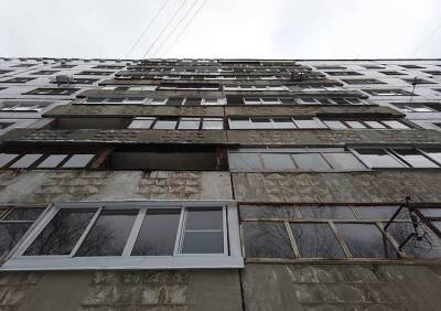 В Рязани 54-летний мужчина погиб после падения с девятого этажа - ya62.ru - Рязань