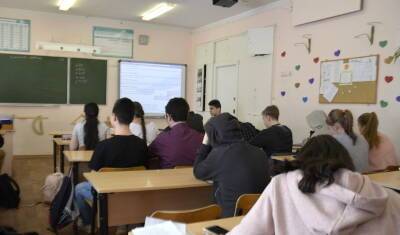 Школьники Ленинградской области уходят на внеплановые каникулы с 7 февраля - newizv.ru - Ленинградская обл. - Тульская обл.