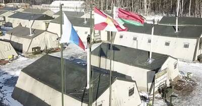 Опубликовано видео из полевого лагеря российских военных в Беларуси - dsnews.ua - Россия - США - Украина - Белоруссия
