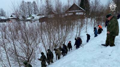 «Найдена. Погибла»: в Новгородской области обнаружили тело пропавшей девочки - russian.rt.com - Россия - Новгородская обл. - Холм