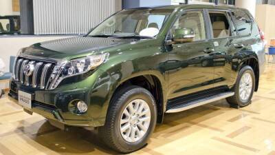 Россияне зрелого возраста предпочитают Toyota Land Cruiser Prado - inforeactor.ru - Santa Fe