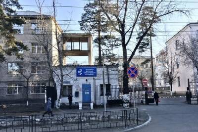 Медсестра КДКБ пойдёт под суд за смерть выпавшего из окна больницы ребёнка в Чите - chita.ru - Чита - Скончался